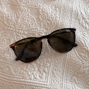 Nectar tortoise sunglasses 😎